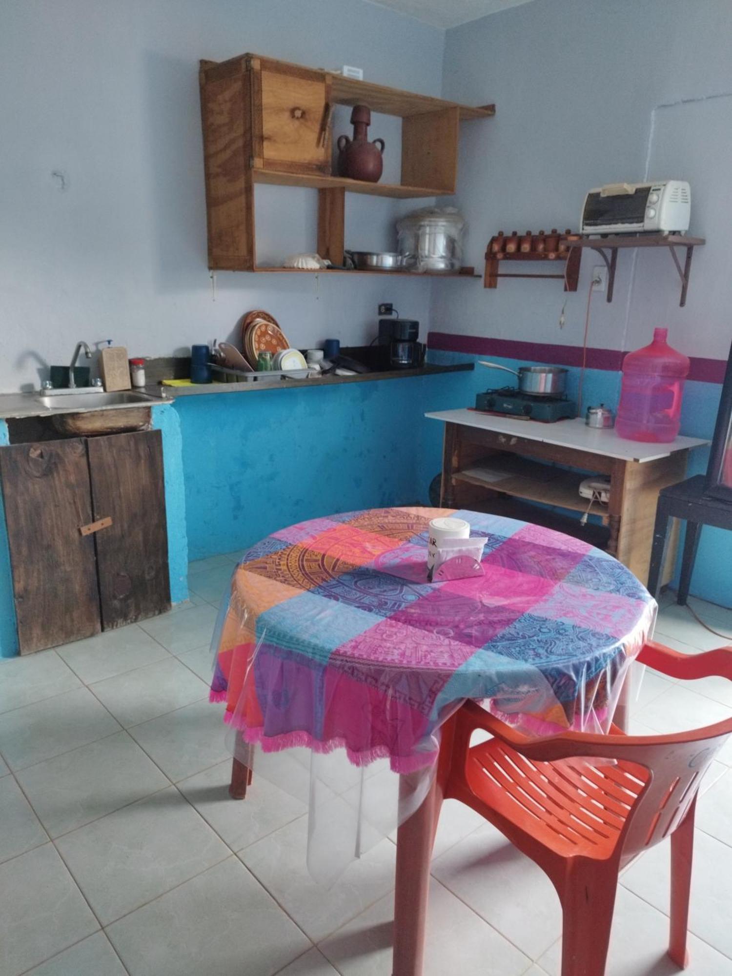 Hostal Y Temazcal Guemez Pisté Extérieur photo